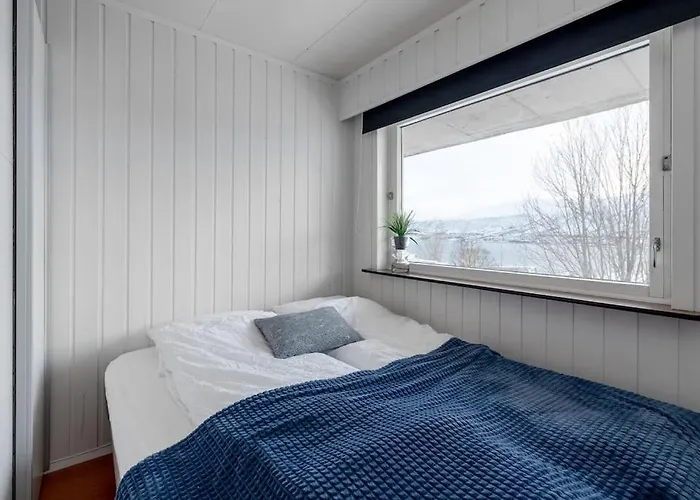 Modern Apartment In The Center Of The Island